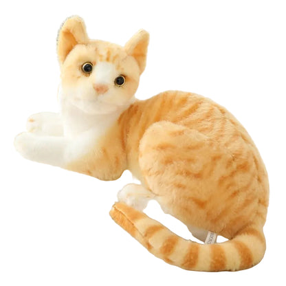 Miaousoft – Peluche Chat Tigré Couché | Douceur Relaxante & Compagnon Confortable